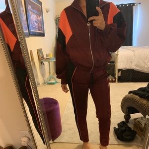 🦄Bershka sweatpants and jacket set size S